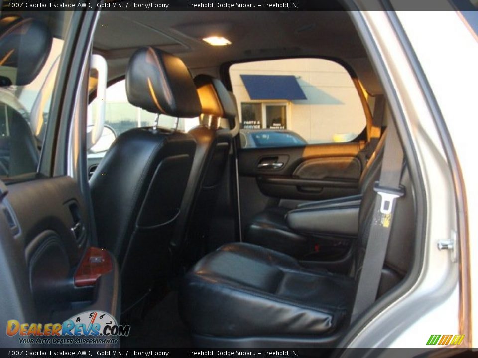 2007 Cadillac Escalade AWD Gold Mist / Ebony/Ebony Photo #7