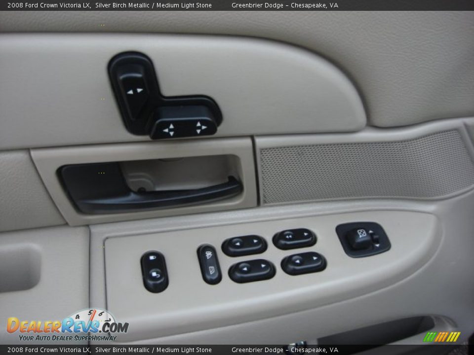 Controls of 2008 Ford Crown Victoria LX Photo #15