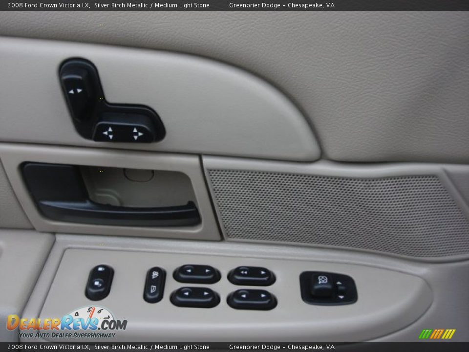 Controls of 2008 Ford Crown Victoria LX Photo #19