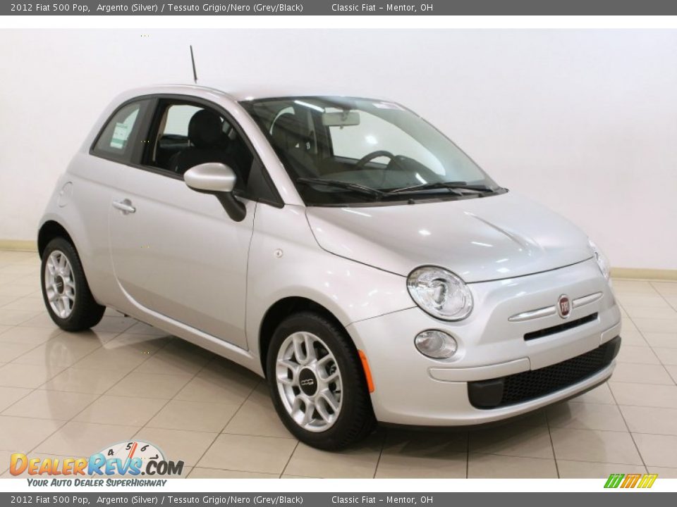Front 3/4 View of 2012 Fiat 500 Pop Photo #1