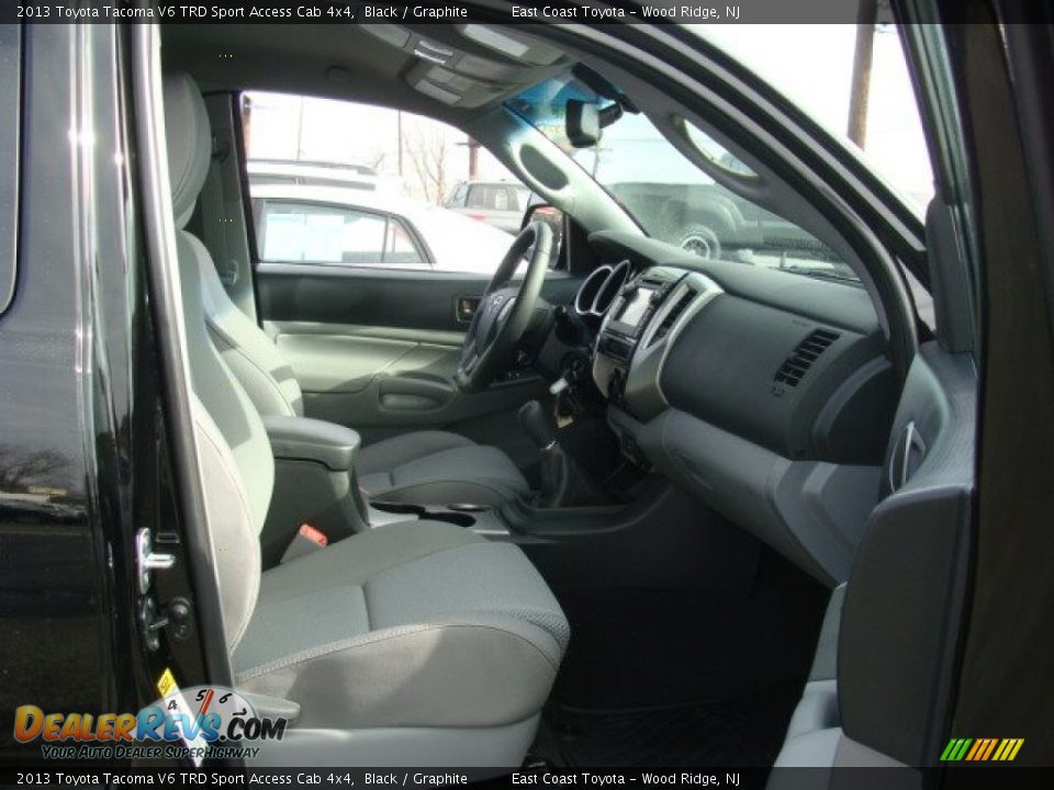 2013 Toyota Tacoma V6 TRD Sport Access Cab 4x4 Black / Graphite Photo #8