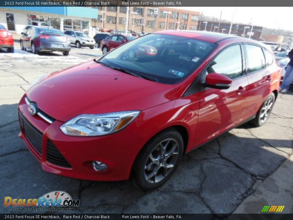 2013 Ford Focus SE Hatchback Race Red / Charcoal Black Photo #4