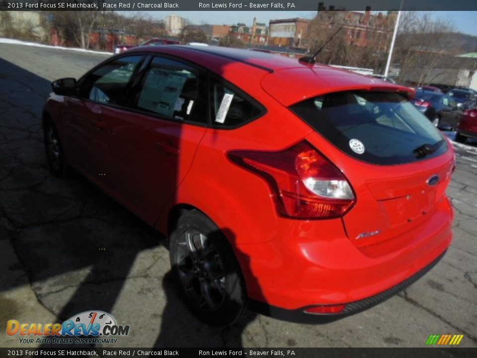 2013 Ford Focus SE Hatchback Race Red / Charcoal Black Photo #6