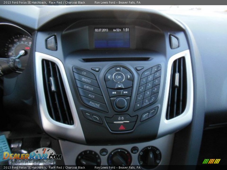 2013 Ford Focus SE Hatchback Race Red / Charcoal Black Photo #17