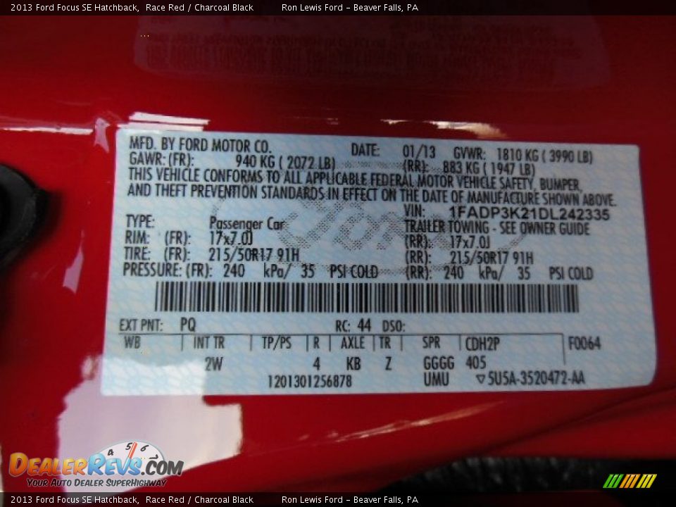 2013 Ford Focus SE Hatchback Race Red / Charcoal Black Photo #20