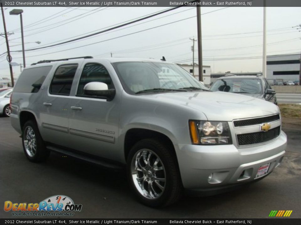 Front 3/4 View of 2012 Chevrolet Suburban LT 4x4 Photo #3