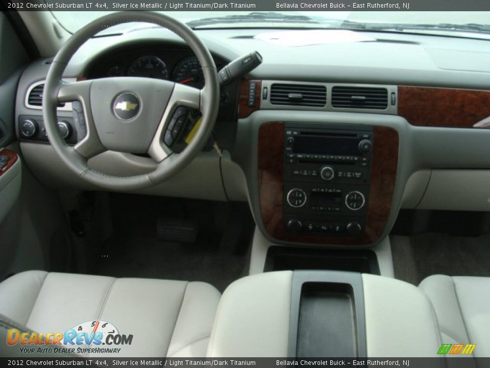 2012 Chevrolet Suburban LT 4x4 Silver Ice Metallic / Light Titanium/Dark Titanium Photo #9