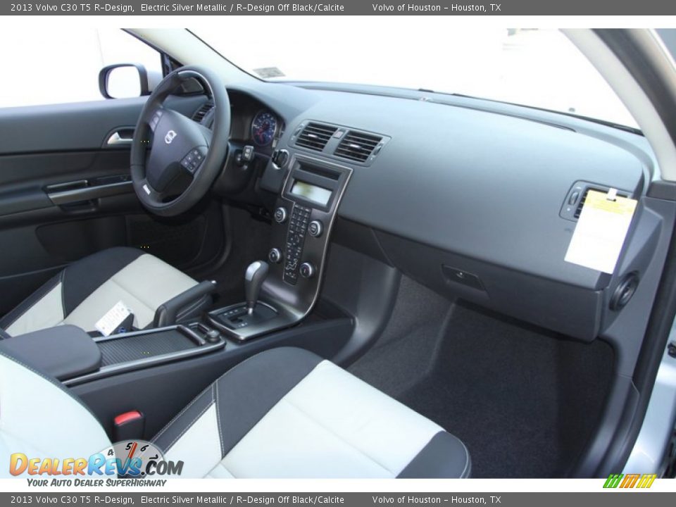 Dashboard of 2013 Volvo C30 T5 R-Design Photo #20