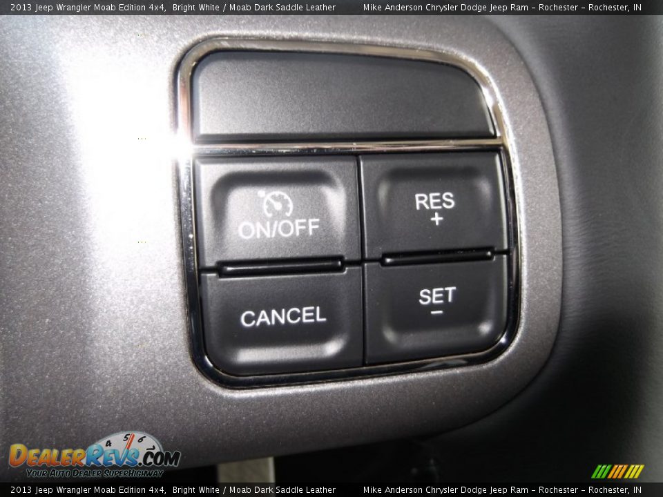 Controls of 2013 Jeep Wrangler Moab Edition 4x4 Photo #10