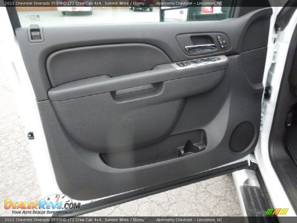 Door Panel of 2013 Chevrolet Silverado 3500HD LTZ Crew Cab 4x4 Photo #7
