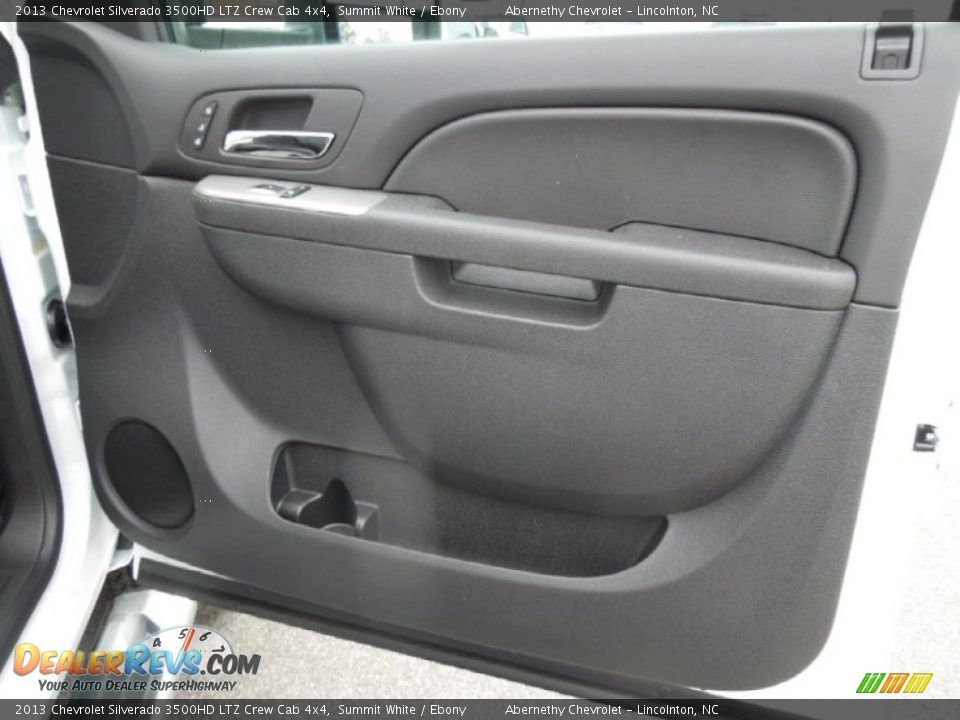 Door Panel of 2013 Chevrolet Silverado 3500HD LTZ Crew Cab 4x4 Photo #18