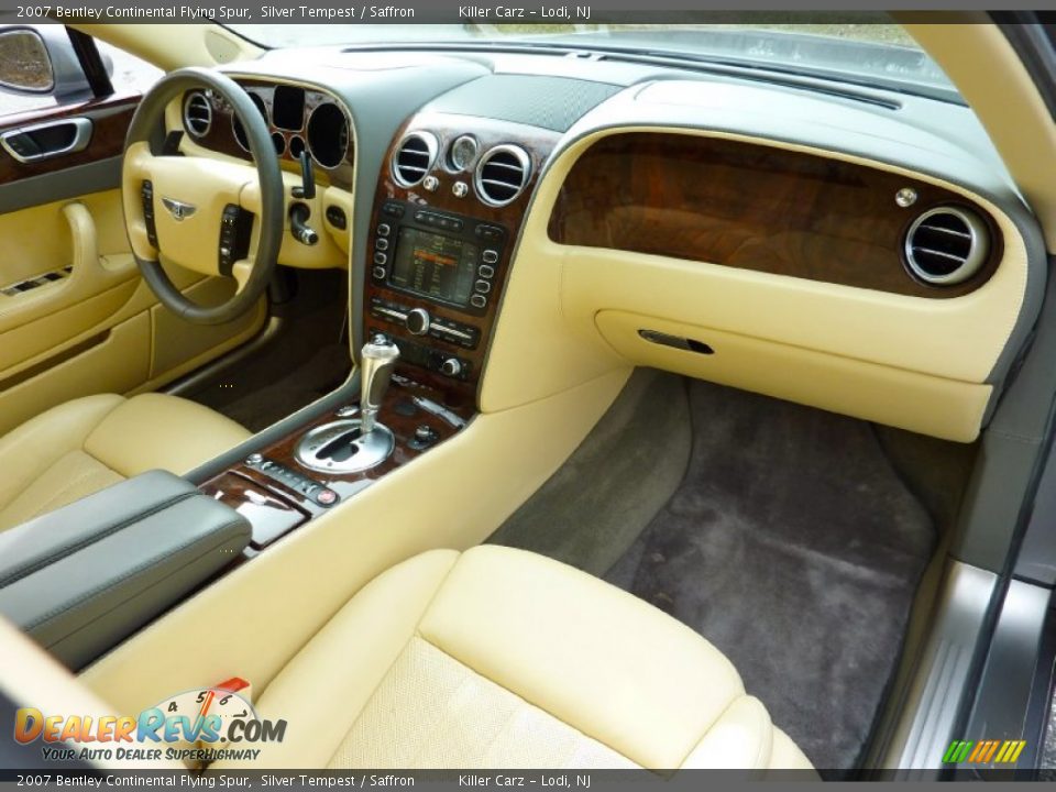 Dashboard of 2007 Bentley Continental Flying Spur  Photo #30