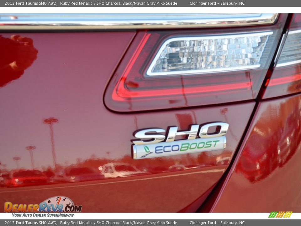 2013 Ford Taurus SHO AWD Ruby Red Metallic / SHO Charcoal Black/Mayan Gray Miko Suede Photo #22