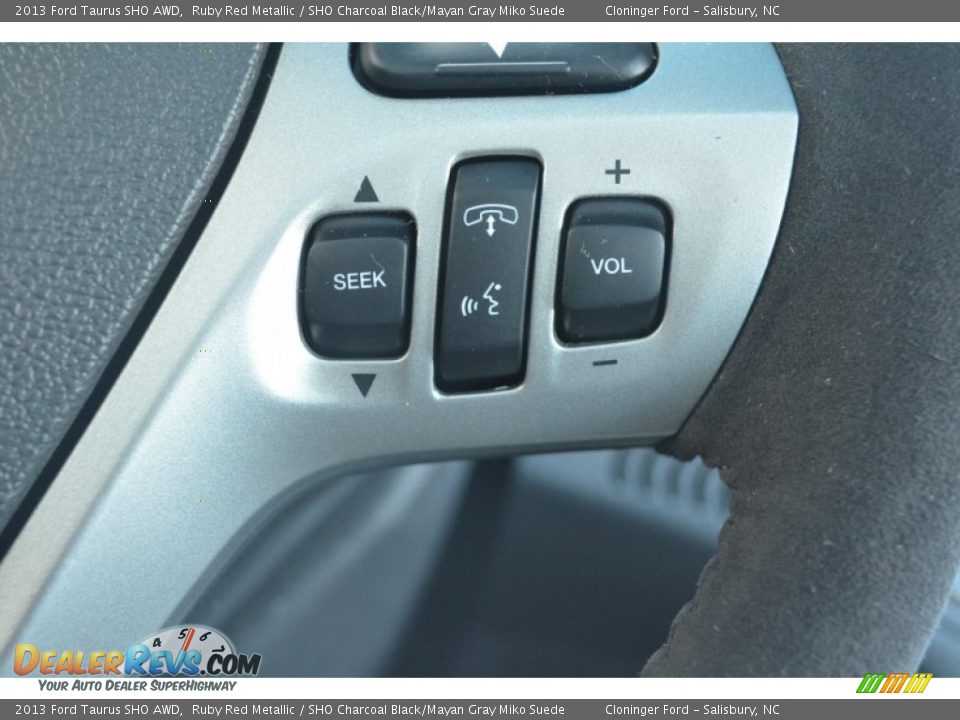 Controls of 2013 Ford Taurus SHO AWD Photo #36