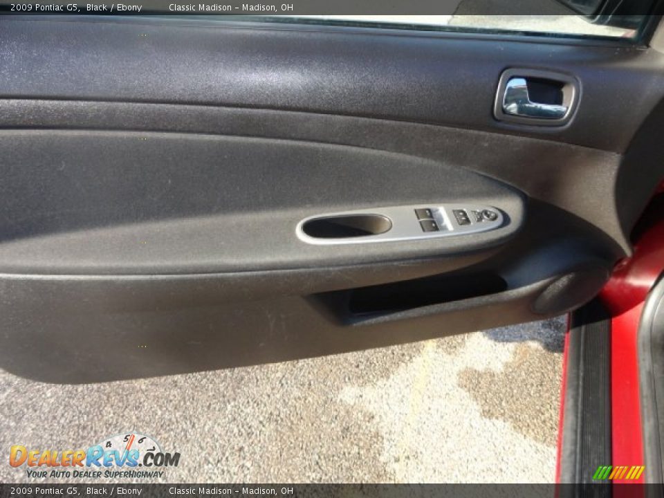 2009 Pontiac G5 Black / Ebony Photo #3