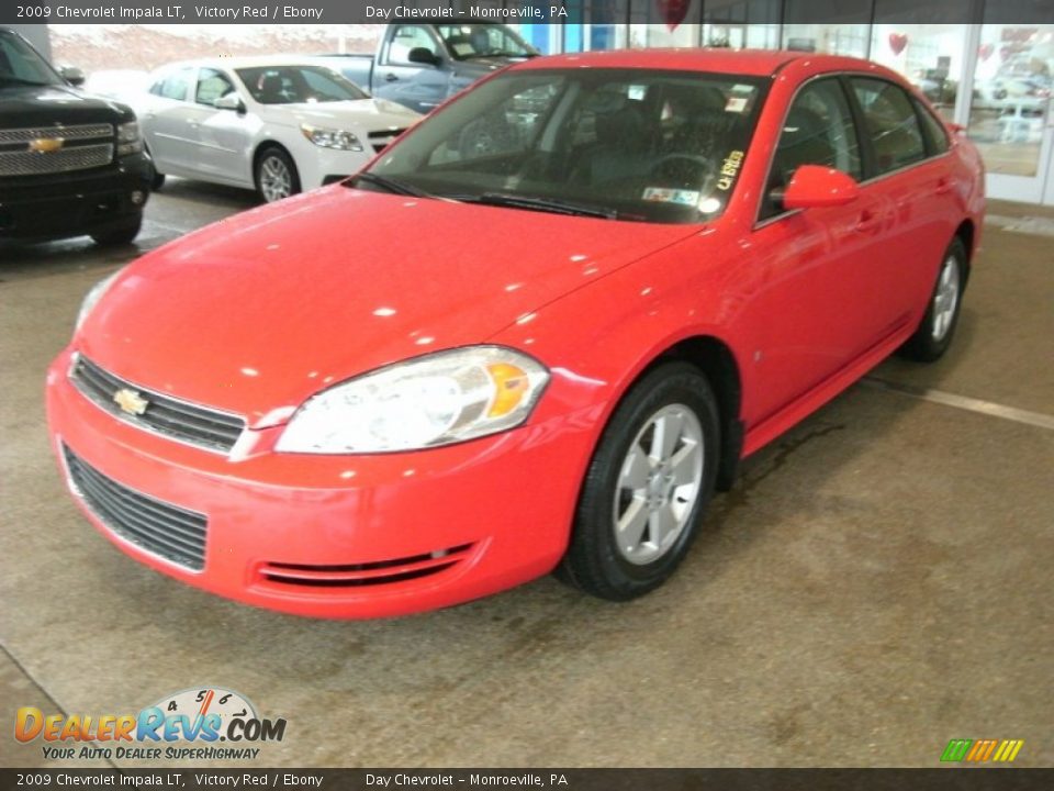 Front 3/4 View of 2009 Chevrolet Impala LT Photo #1
