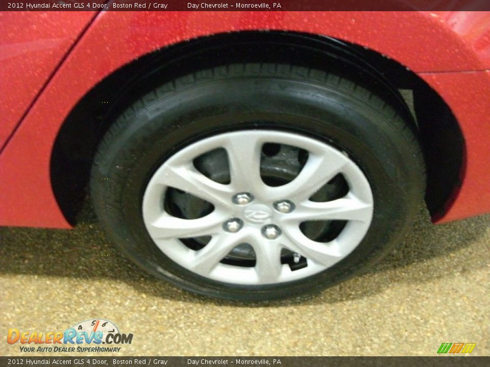 2012 Hyundai Accent GLS 4 Door Boston Red / Gray Photo #12