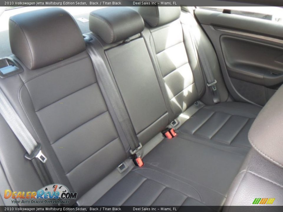 2010 Volkswagen Jetta Wolfsburg Edition Sedan Black / Titan Black Photo #11