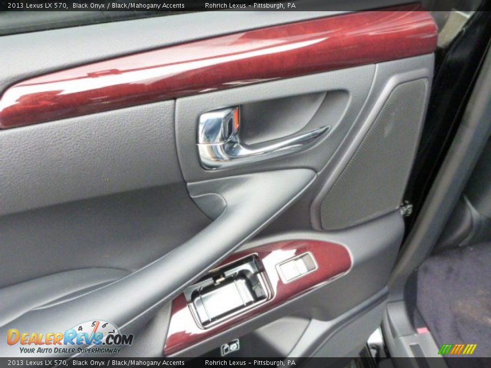 Controls of 2013 Lexus LX 570 Photo #13