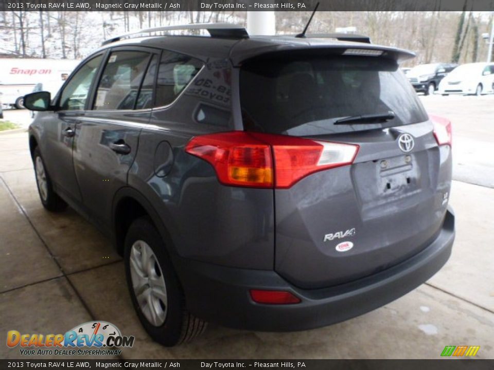 2013 Toyota RAV4 LE AWD Magnetic Gray Metallic / Ash Photo #4