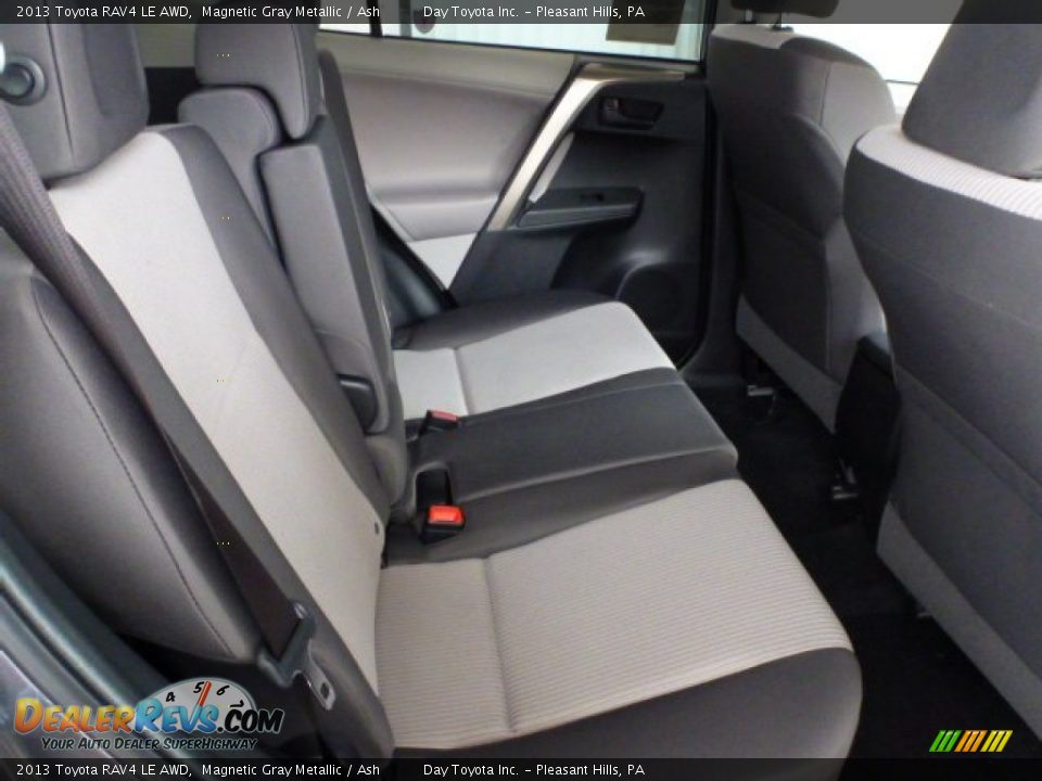2013 Toyota RAV4 LE AWD Magnetic Gray Metallic / Ash Photo #12