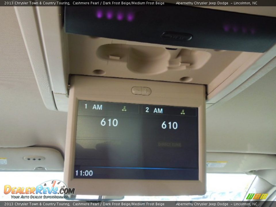 2013 Chrysler Town & Country Touring Cashmere Pearl / Dark Frost Beige/Medium Frost Beige Photo #18