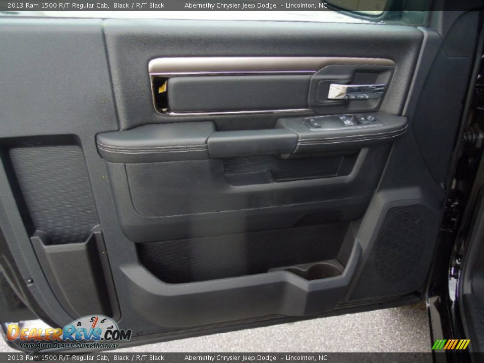 Door Panel of 2013 Ram 1500 R/T Regular Cab Photo #11
