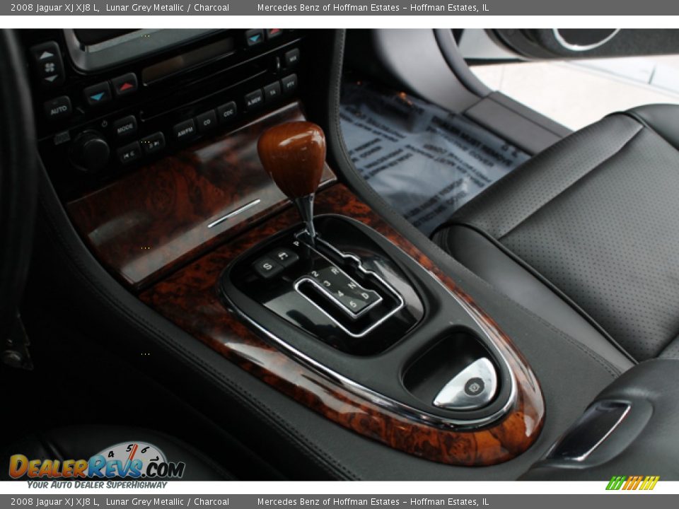 2008 Jaguar XJ XJ8 L Shifter Photo #12