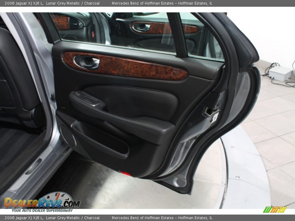 Door Panel of 2008 Jaguar XJ XJ8 L Photo #14