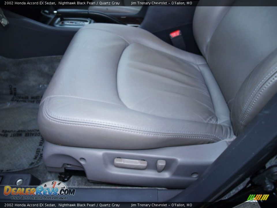 2002 Honda Accord EX Sedan Nighthawk Black Pearl / Quartz Gray Photo #16