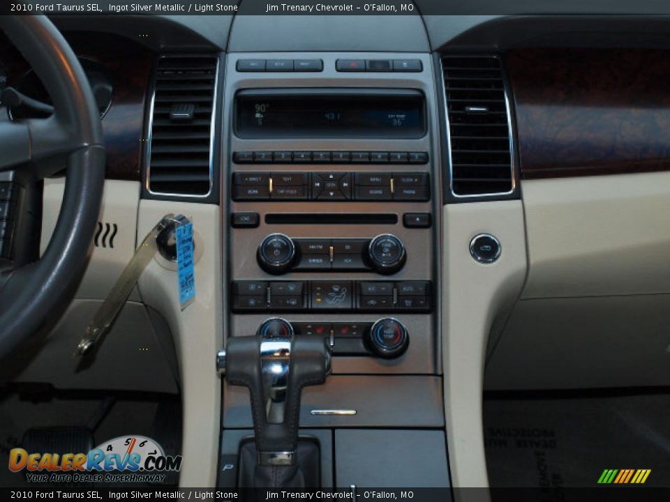 2010 Ford Taurus SEL Ingot Silver Metallic / Light Stone Photo #12