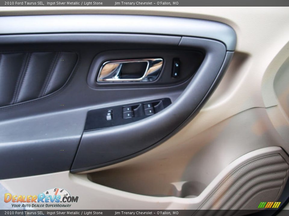 2010 Ford Taurus SEL Ingot Silver Metallic / Light Stone Photo #15