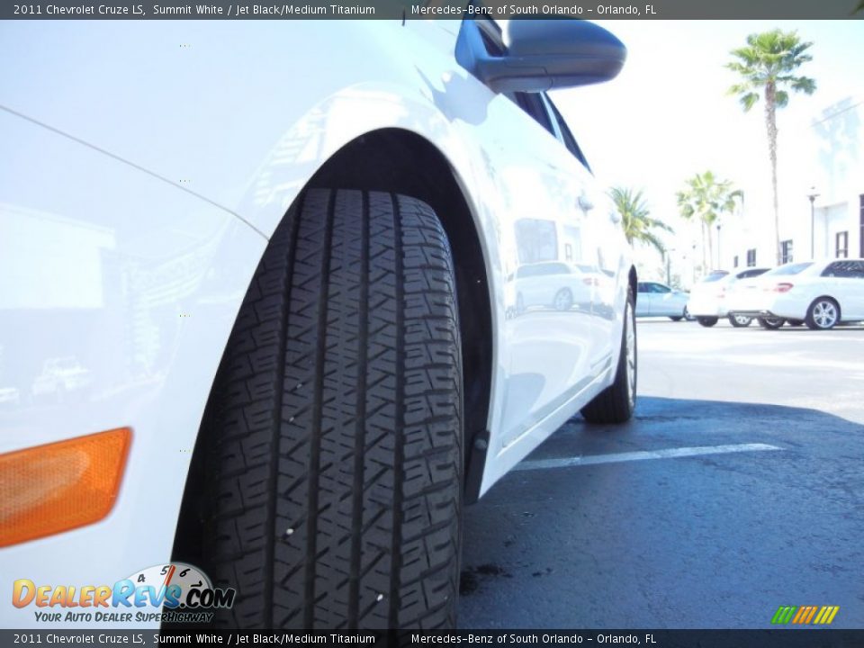 2011 Chevrolet Cruze LS Summit White / Jet Black/Medium Titanium Photo #9