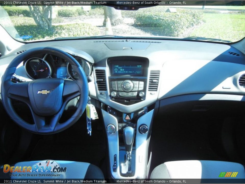 2011 Chevrolet Cruze LS Summit White / Jet Black/Medium Titanium Photo #17