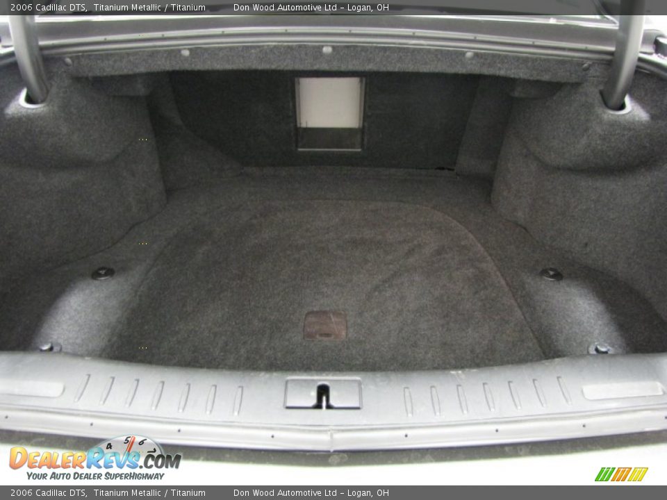 2006 Cadillac DTS  Trunk Photo #3
