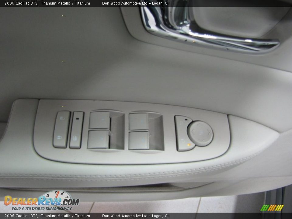 2006 Cadillac DTS Titanium Metallic / Titanium Photo #10