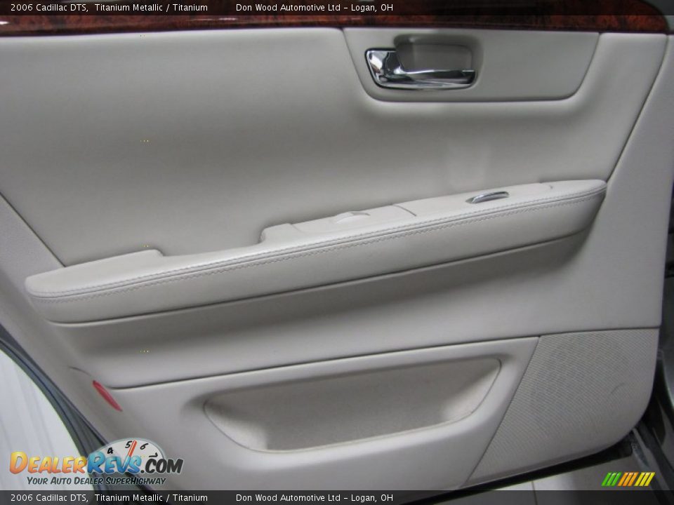 2006 Cadillac DTS Titanium Metallic / Titanium Photo #11