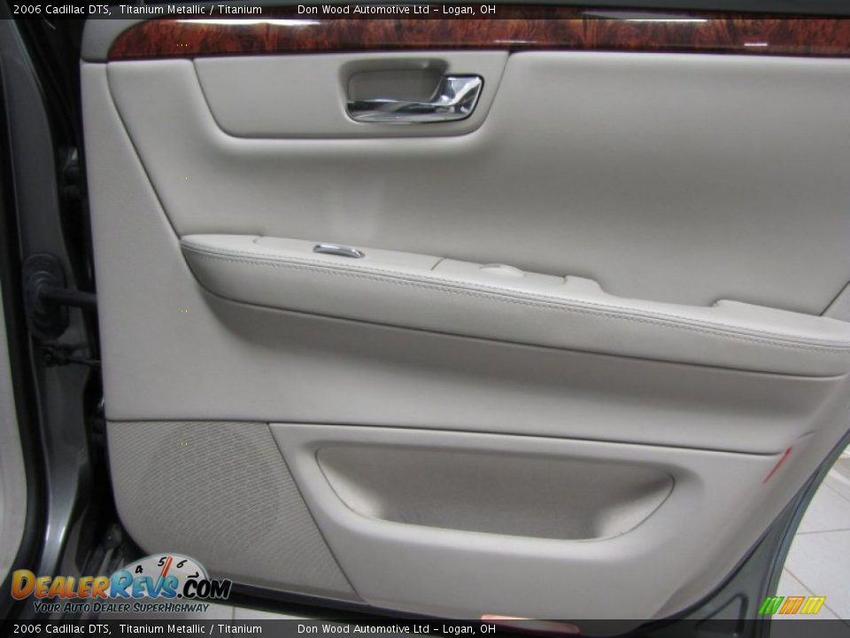 2006 Cadillac DTS Titanium Metallic / Titanium Photo #12