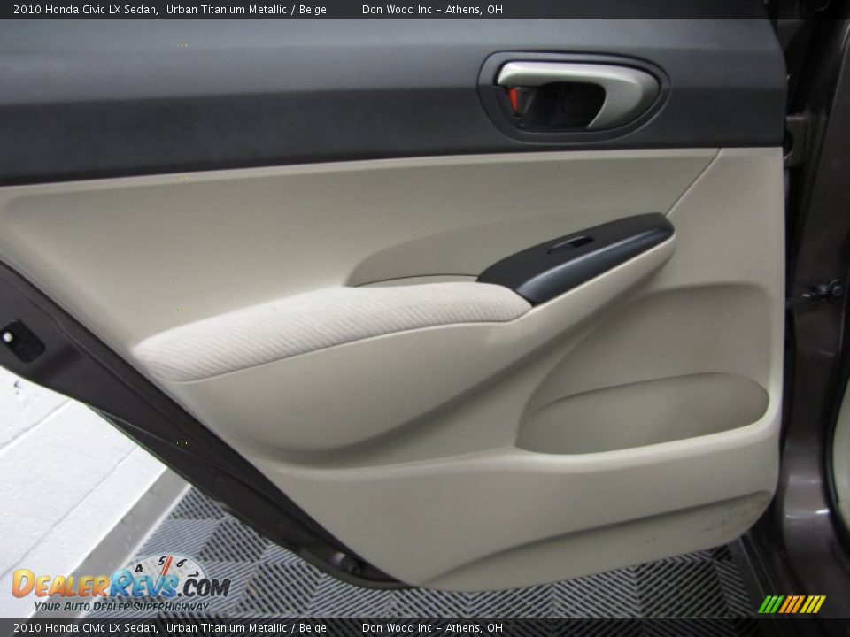 2010 Honda Civic LX Sedan Urban Titanium Metallic / Beige Photo #12