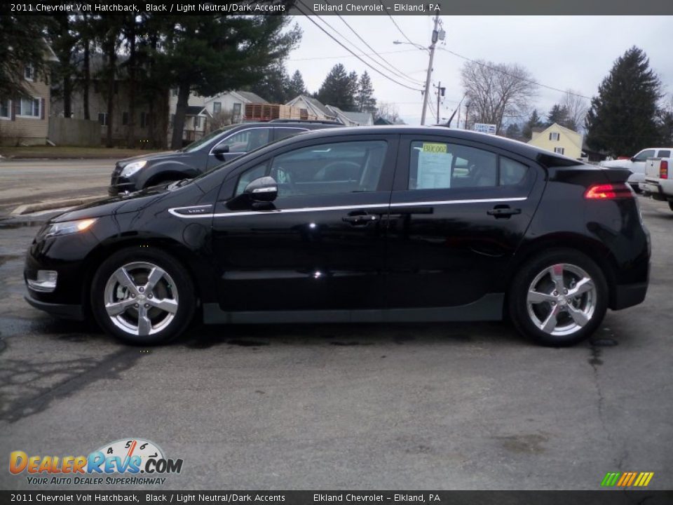 2011 Chevrolet Volt Hatchback Black / Light Neutral/Dark Accents Photo #8