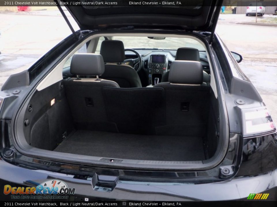 2011 Chevrolet Volt Hatchback Trunk Photo #10