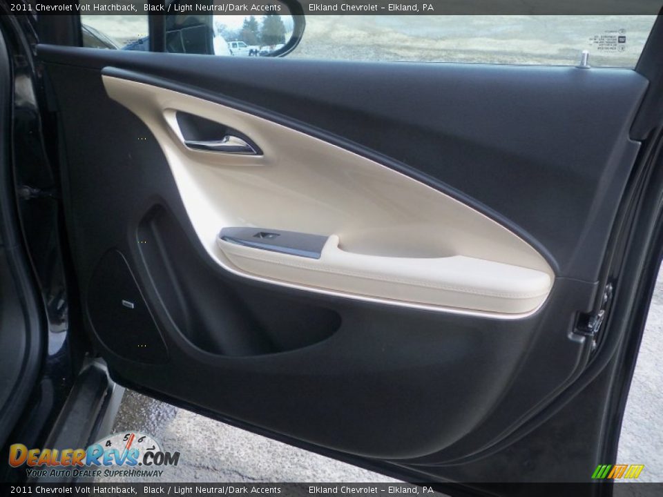 Door Panel of 2011 Chevrolet Volt Hatchback Photo #14