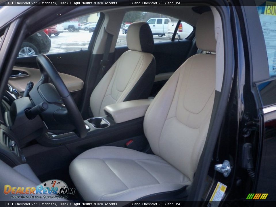 Front Seat of 2011 Chevrolet Volt Hatchback Photo #18