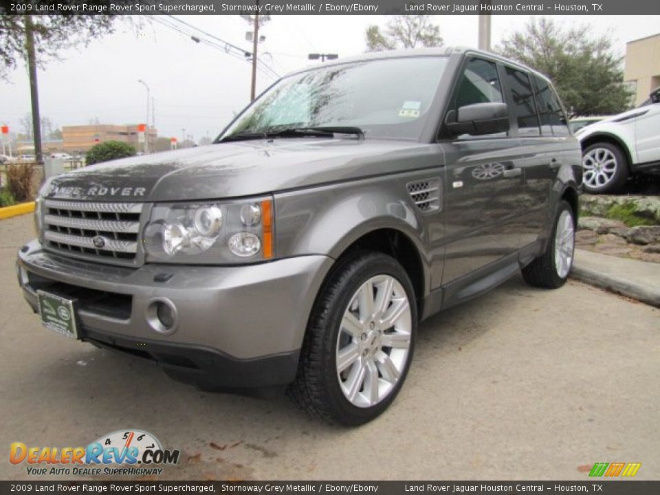 Front 3/4 View of 2009 Land Rover Range Rover Sport Supercharged Photo #5