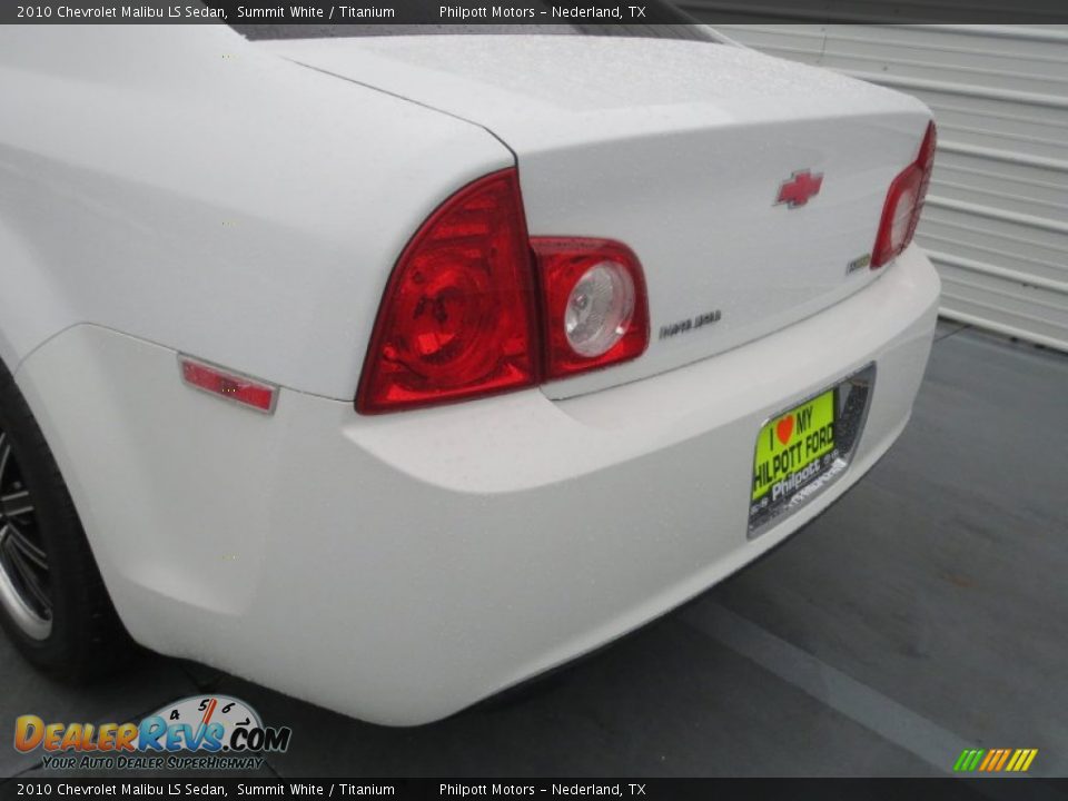 2010 Chevrolet Malibu LS Sedan Summit White / Titanium Photo #21