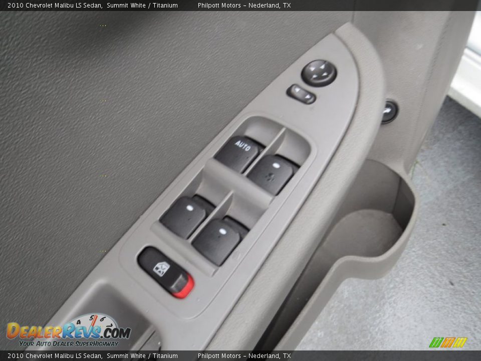 2010 Chevrolet Malibu LS Sedan Summit White / Titanium Photo #33