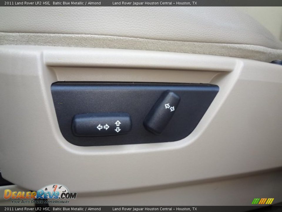 2011 Land Rover LR2 HSE Baltic Blue Metallic / Almond Photo #24