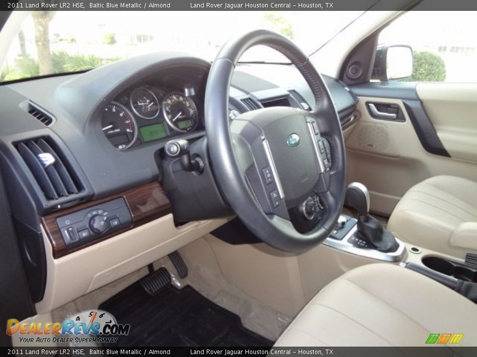 2011 Land Rover LR2 HSE Baltic Blue Metallic / Almond Photo #25