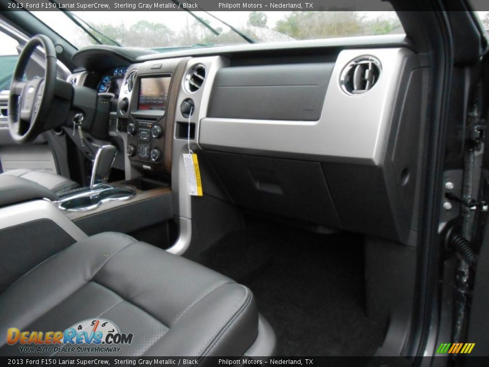 Dashboard of 2013 Ford F150 Lariat SuperCrew Photo #19