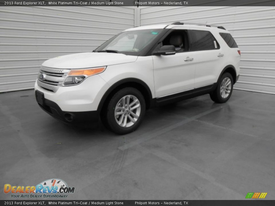 2013 Ford Explorer XLT White Platinum Tri-Coat / Medium Light Stone Photo #9